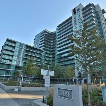 Lake View Apartment W/Parking! Toronto Luaran gambar
